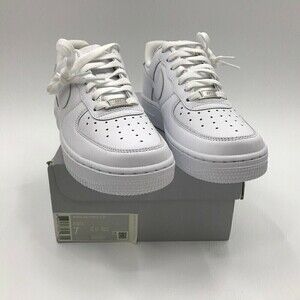 Nike Air Womens Air Force 1 07 315115112 Athletic Sneaker Shoes Size 7